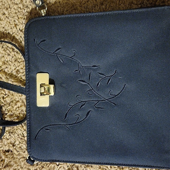 Small evening bag with detachable strap - Picture 2 of 7